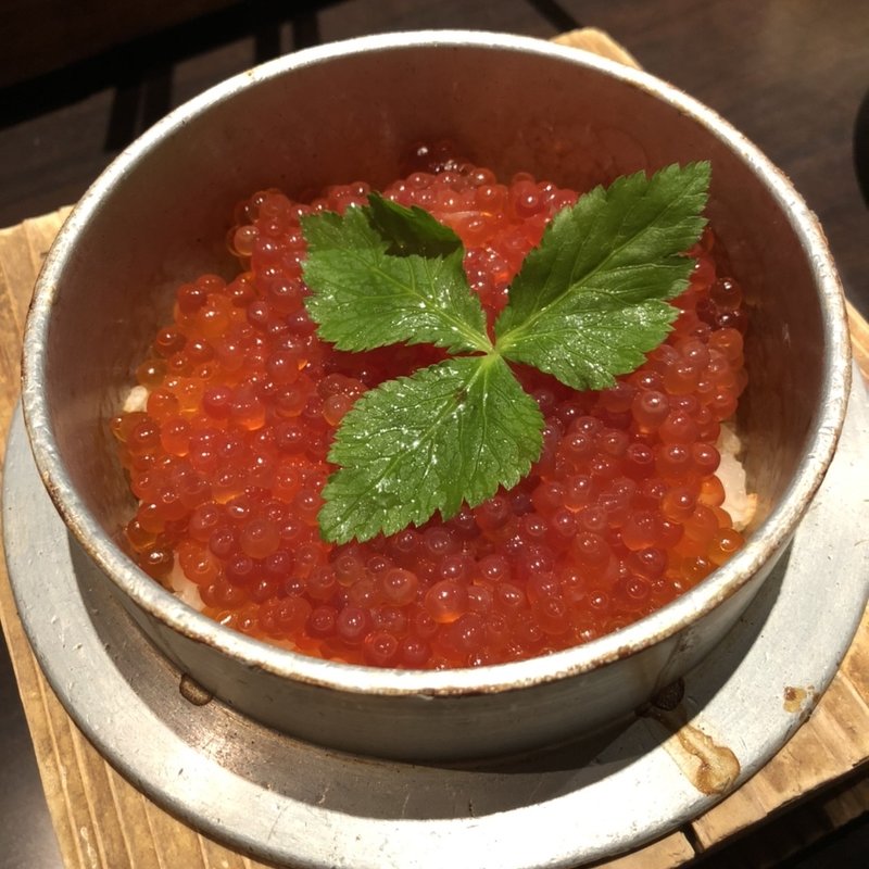 たっぷり厳選いくら釜飯(とりでん 日立多賀店 )