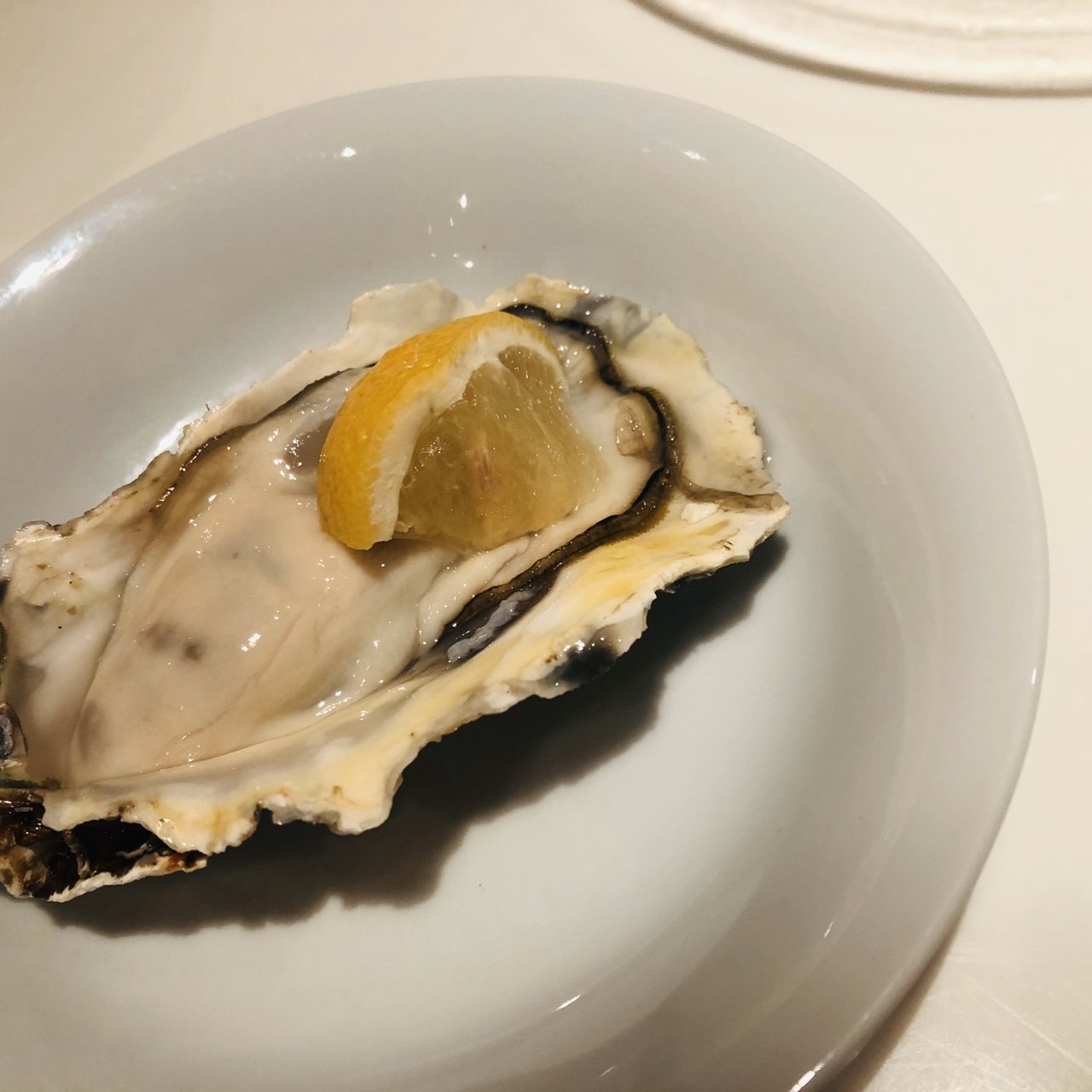 生牡蠣(クラブハウスエニ （Crab House Eni）)の口コミ一覧 おいしい！が増えるグルメアプリ「SARAH」