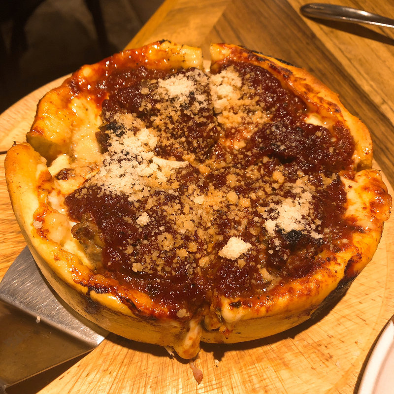 Wミートシカゴピザ(ブッチャー・リパブリック エビス シカゴピザ アンド ビア)