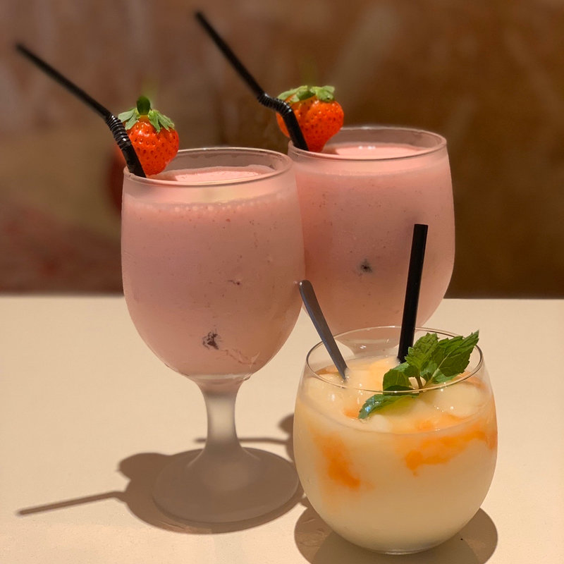 (ゴールデンチャイルドカフェ （Golden child cafe）)