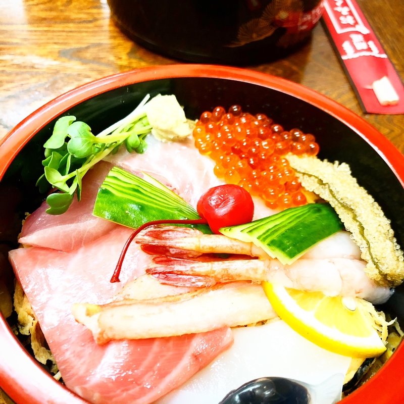 (鮨八鮨 （すしやずし）)