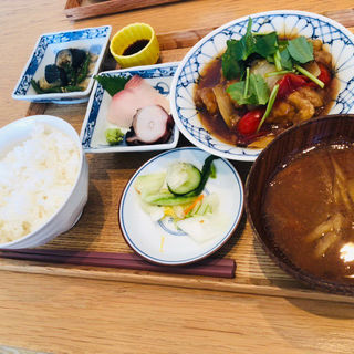 (小割烹おはし あきはばらりびんぐ )