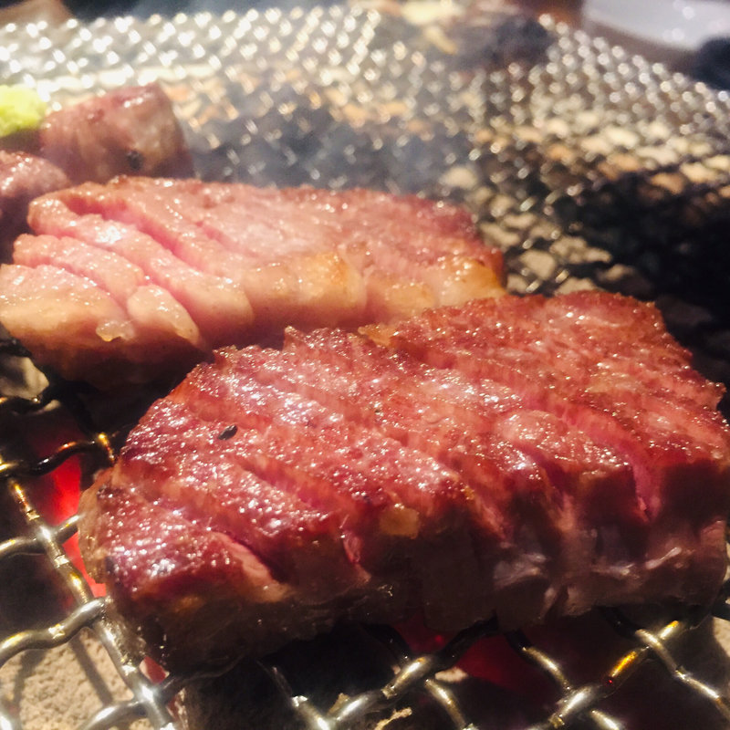 厚切りハラミ(炭火神吉 （スミビカンキチ）)