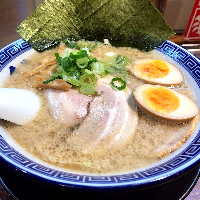 くさびまる得盛豚骨醤油麺(麺家 くさび 福島店 )