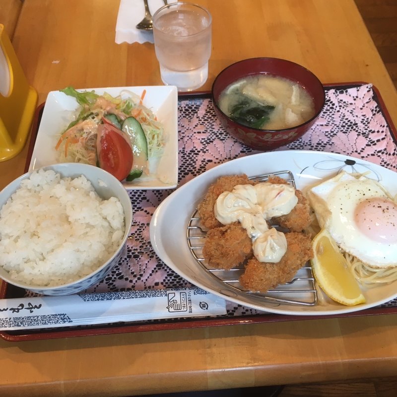 カキフライ定食(NEWカリオカ)