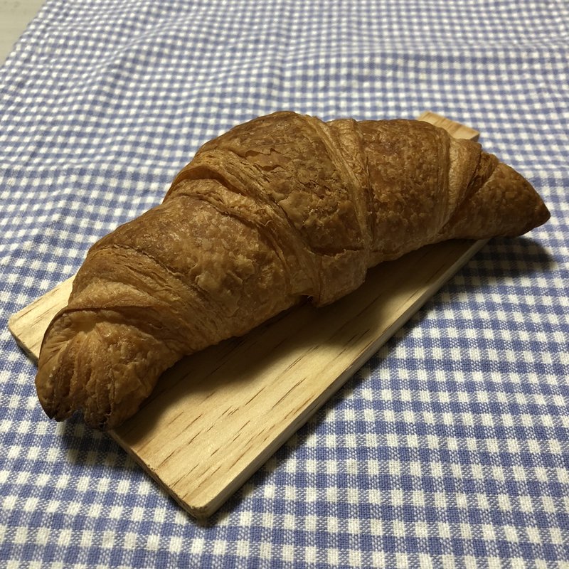 発酵バターのクロワッサン(BROWN BAKERY)