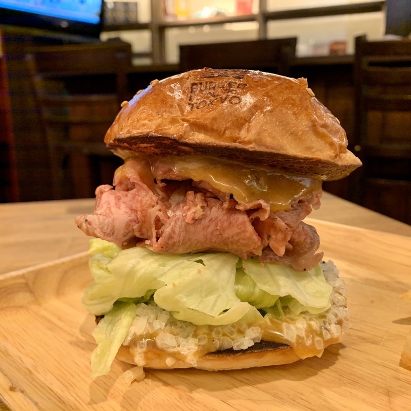 松阪牛ローストビーフバーガー(Burger Revolution Tokyo 西麻布)