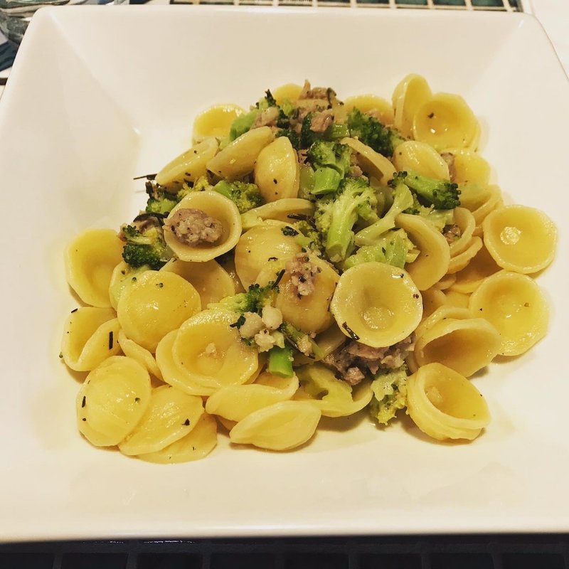 サルシッチャのオレキエッティ(イタリアカフェBAR LCI )