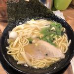 ラーメン (町田商店)