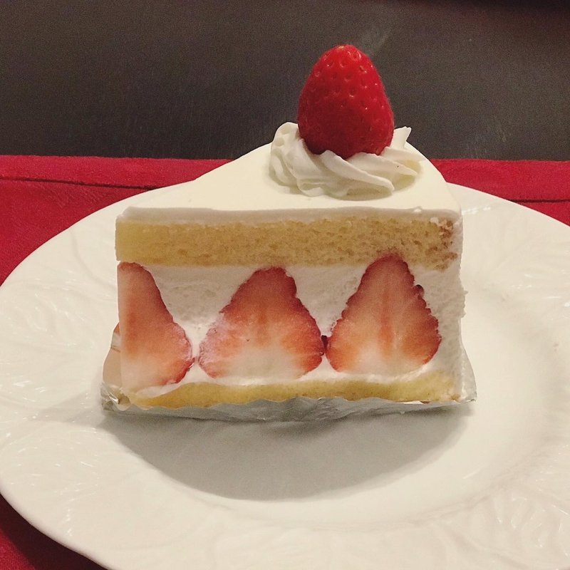 MITH 香水　タイ　苺ケーキ　Strawberry & Cream MITH 香水 タイ 苺ケーキ Strawberry & Cream