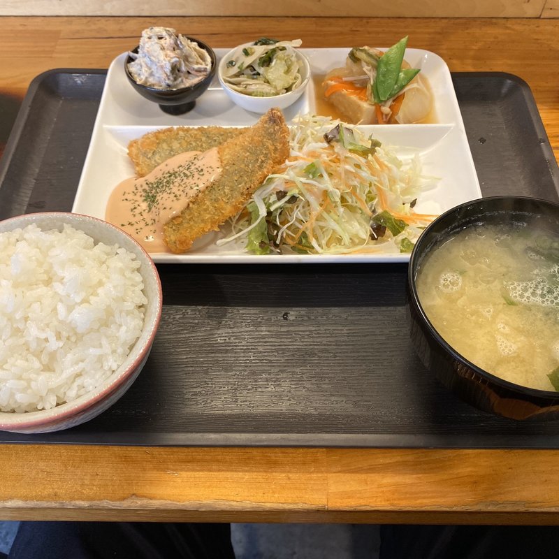 ランチ(たべるや)