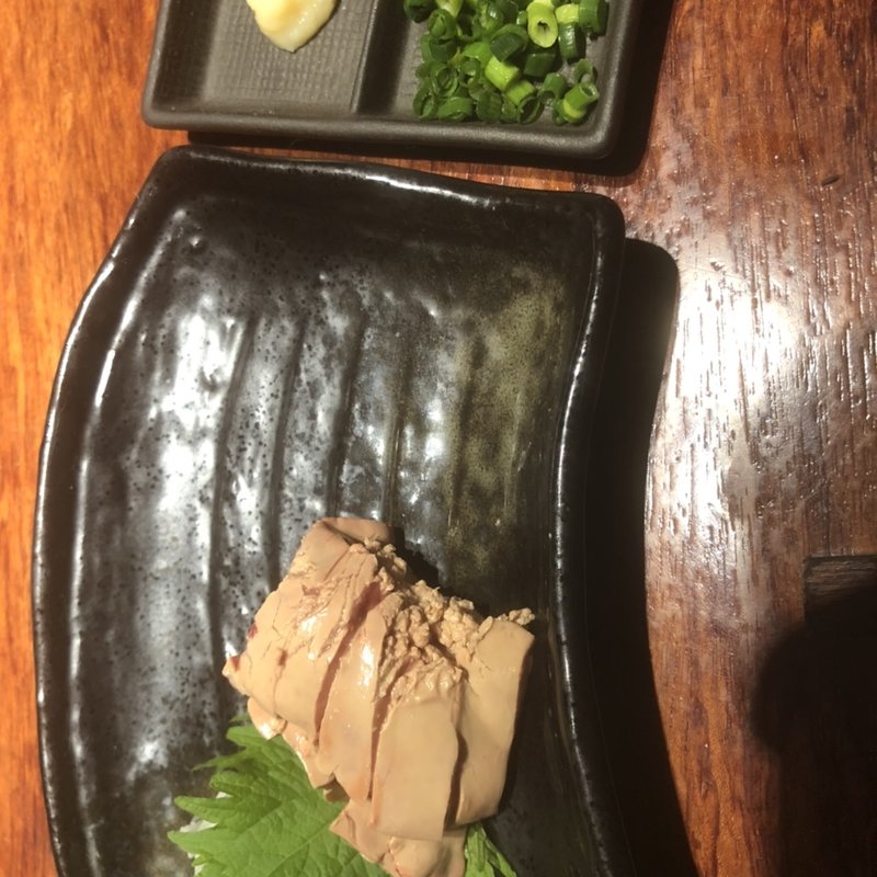 レバ刺し(鶏鷹)