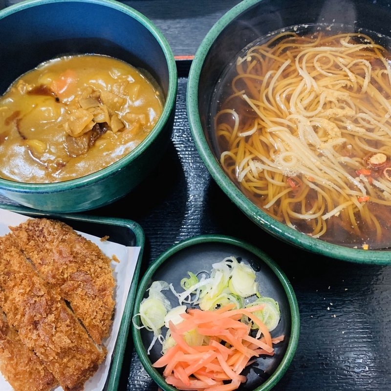 カレールー、ハーフカツ(ゆで太郎 本所吾妻橋店  )