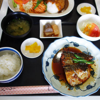 煮魚定食(（株）ばん 福岡市本庁舎１５Ｆ店)
