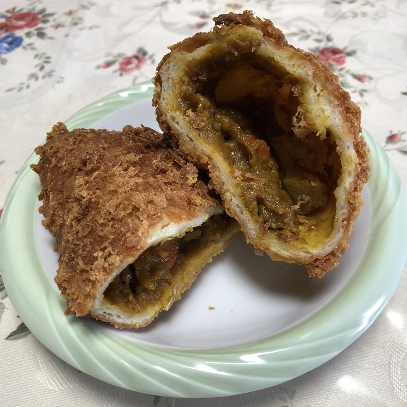 ビーフカレーぱん(ルヴァン・ド・ママン)