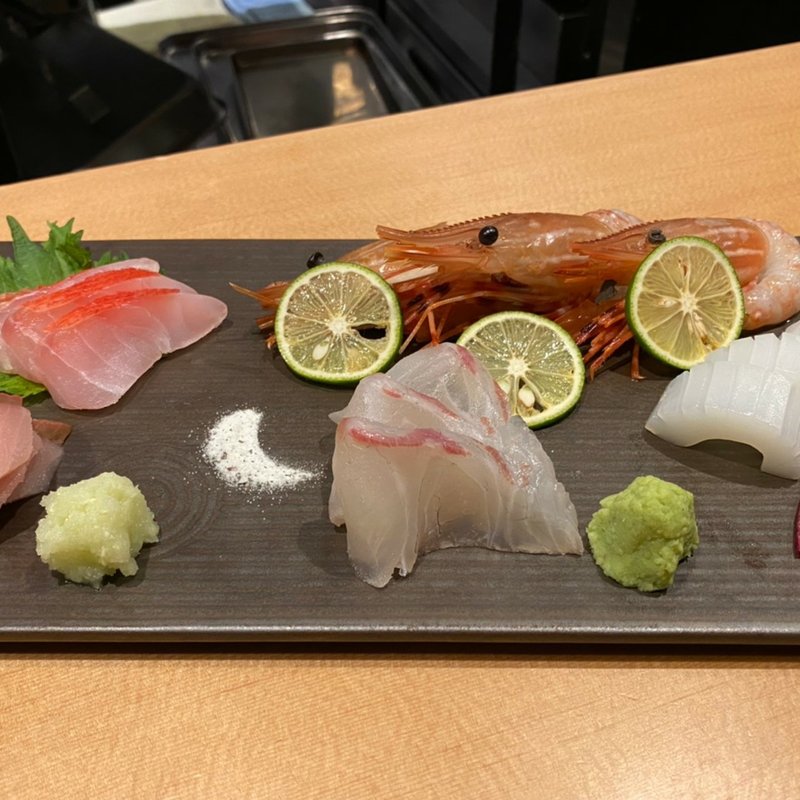 季節のお刺身盛り合わせ(個室会席　季響)