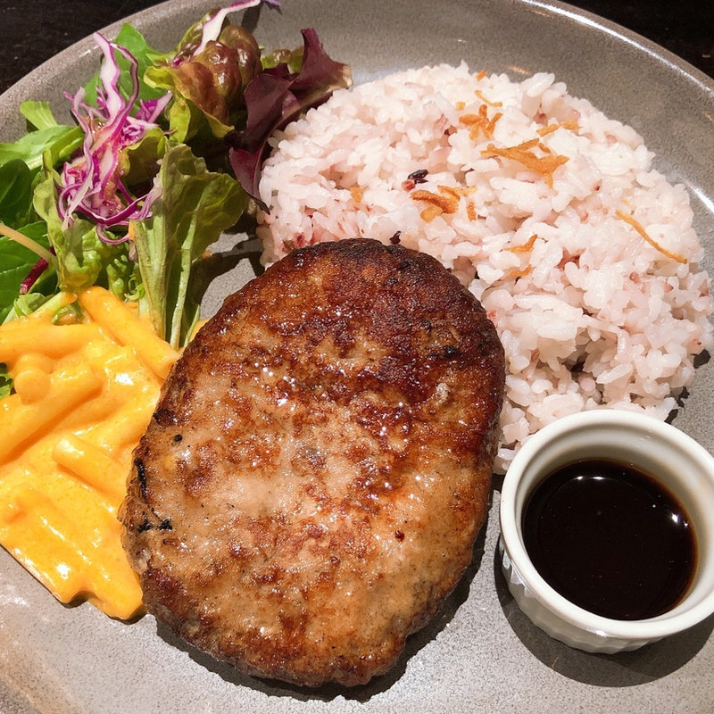 ハンバーグステーキ(THE MEAT＆LABORATORY - ザ・ミート＆ラボラトリー)