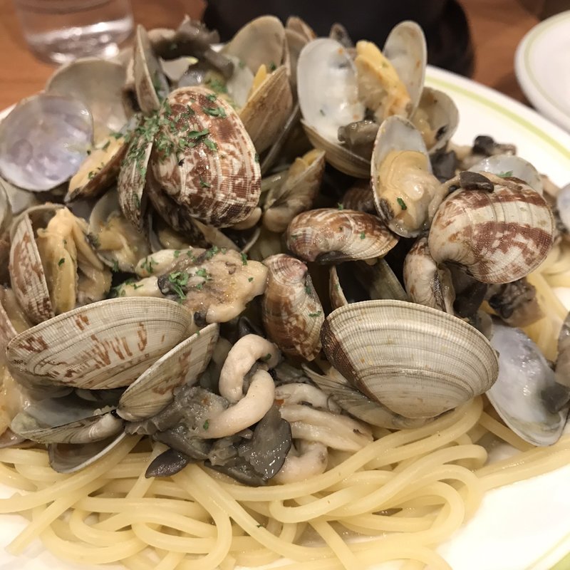 ボンゴレしめじ(あるでん亭 新宿センタービル店 （アルデンテイ）)