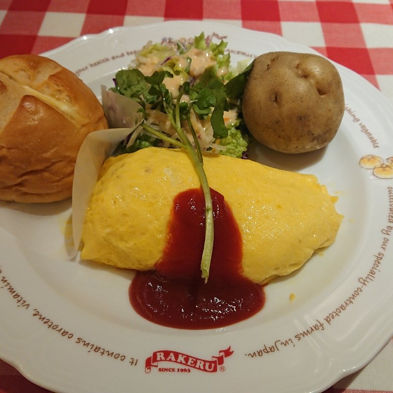 KUKU チキンライスのモッツァレラチーズ オムライス(RAKERU(ラケル) ノースポートモール店)