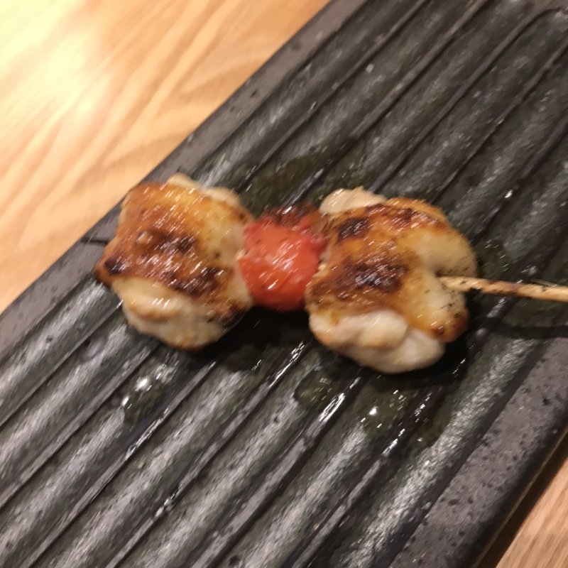 丸はつ(炭火焼き鳥と鶏ガラらーめん　鳥鶏研究団)