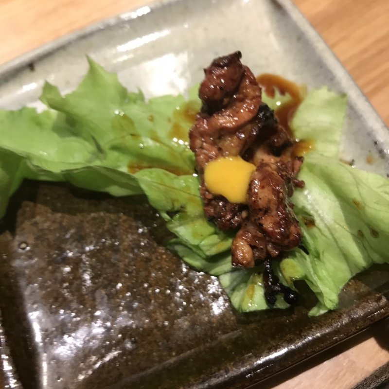 (炭火焼き鳥と鶏ガラらーめん　鳥鶏研究団)