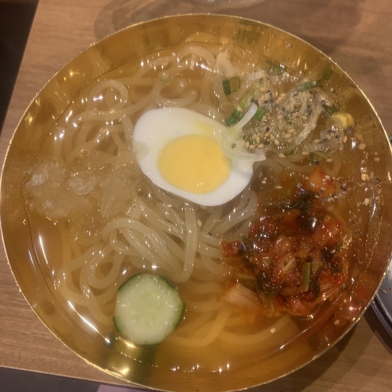 名物こだわりの一口冷麵(大阪焼肉・ホルモン ふたご 中目黒別館)