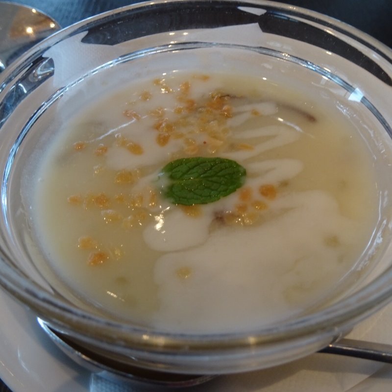 ベトナムランチA チェー(チャオサイゴン 大阪肥後橋店 （Chao Sai Gon）)