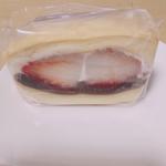 苺とあんこのパンケーキデサンド(CAFE KURUZE     マルイシティ横浜期間限定店舗)