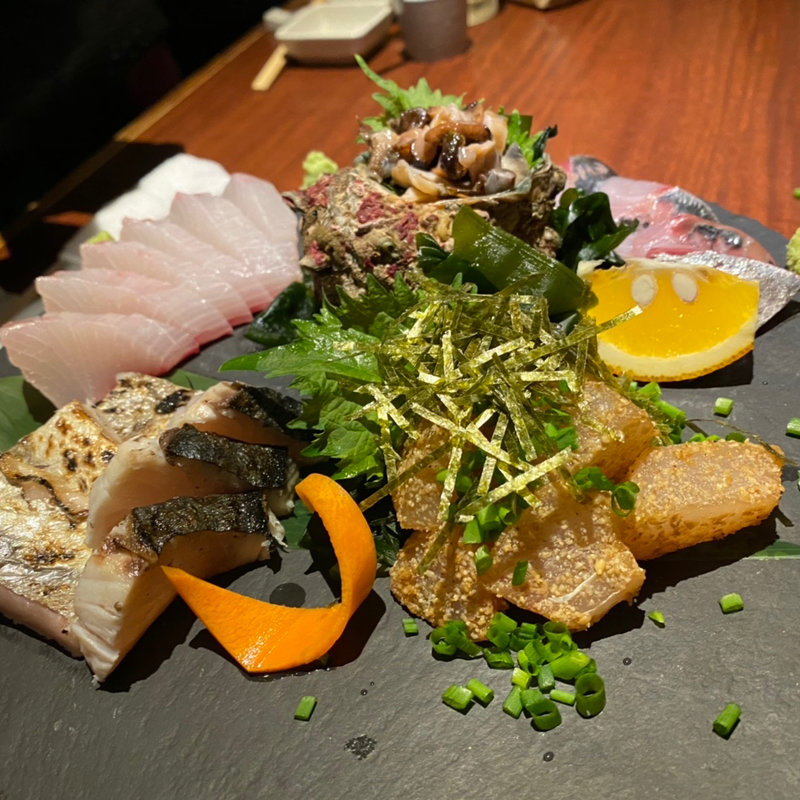 刺身盛り合わせ(蒸屋 じょうきげん)