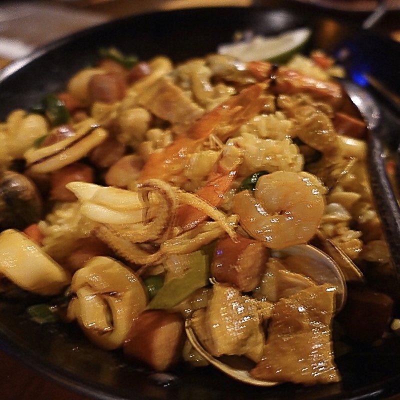 西班牙海鮮燉飯(金色三麥 誠品酒窖店)
