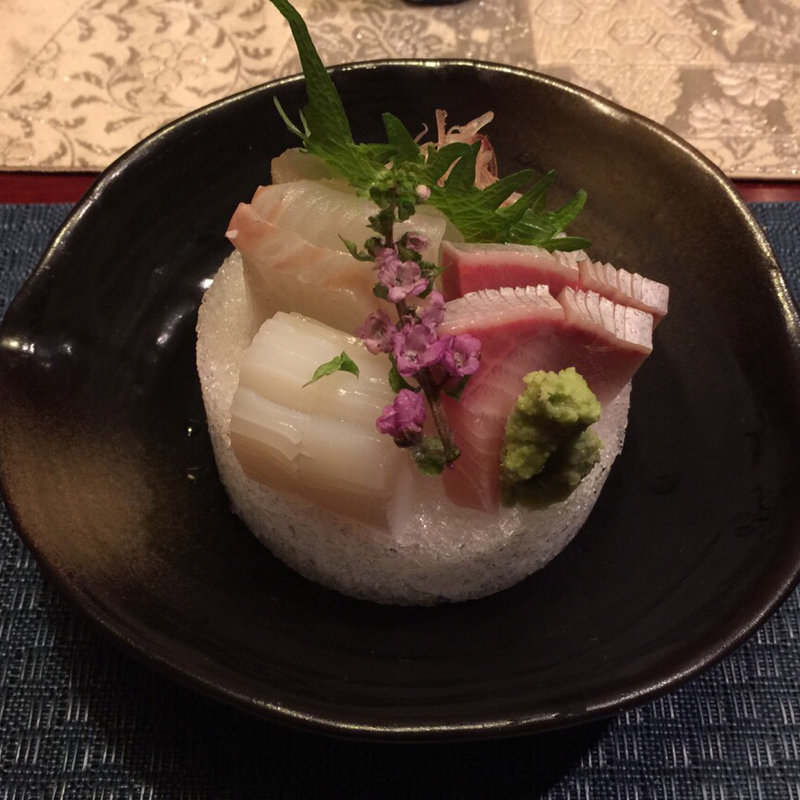 お刺身盛り合わせ(小料理やさん)