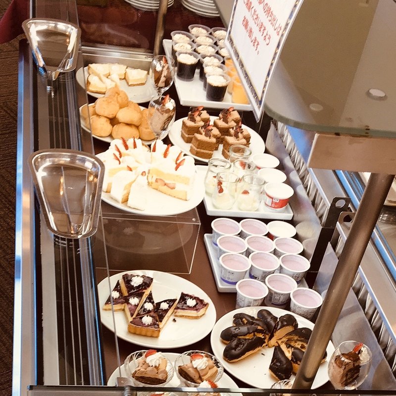 スイーツバイキング(勝沼ゴルフコース・レストラン )