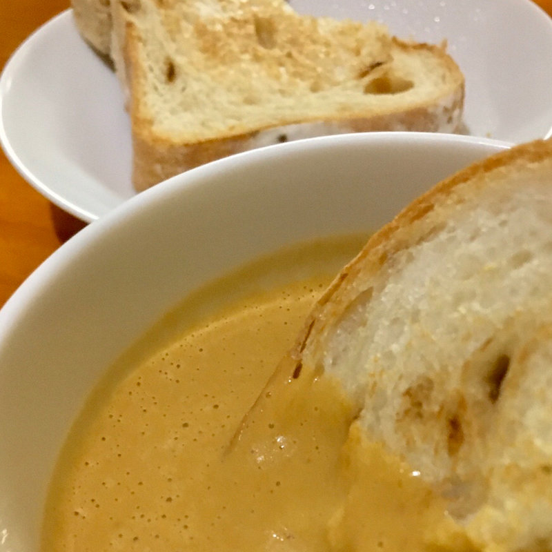 パン（フライドオニオン入り）(蟬吟)