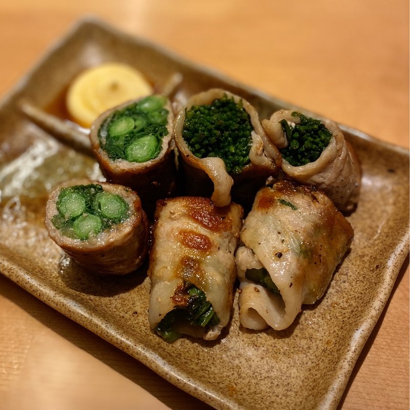 菜の花の豚バラ巻き(広島鉄板焼き こしんじ)