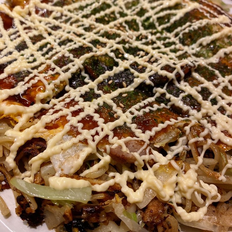 肉玉(広島鉄板焼き こしんじ)