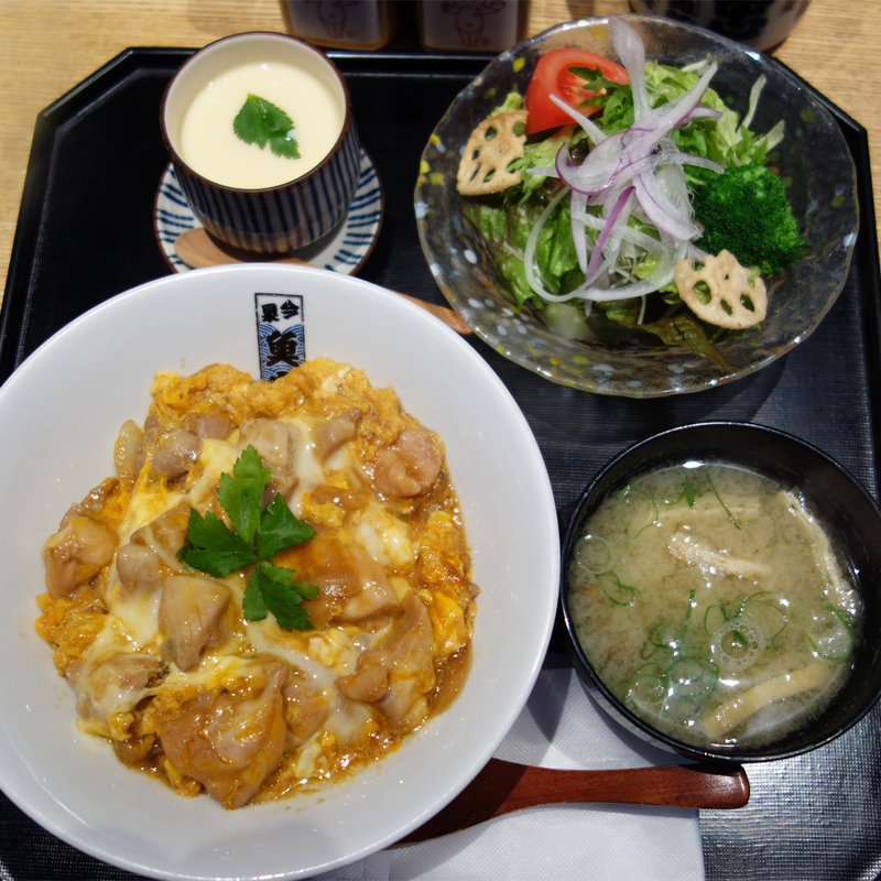 特上玉子の親子丼(魚忠 （ウオチュウ）)