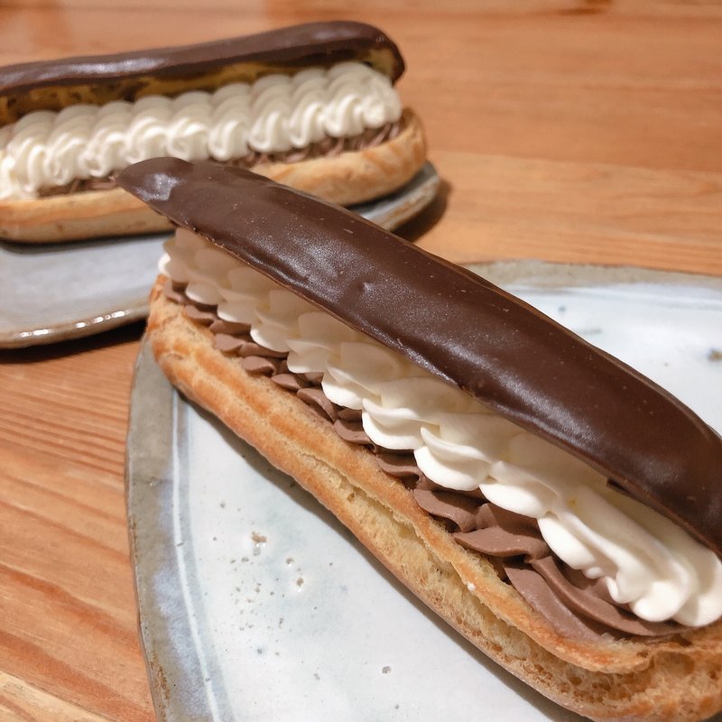 ダブルクリームエクレア(ユーハイム ピオレ明石店)