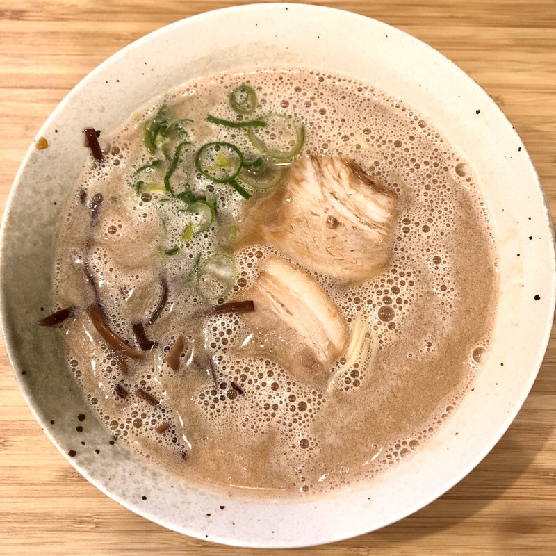 らぁめん(豚骨らぁめん 華一)