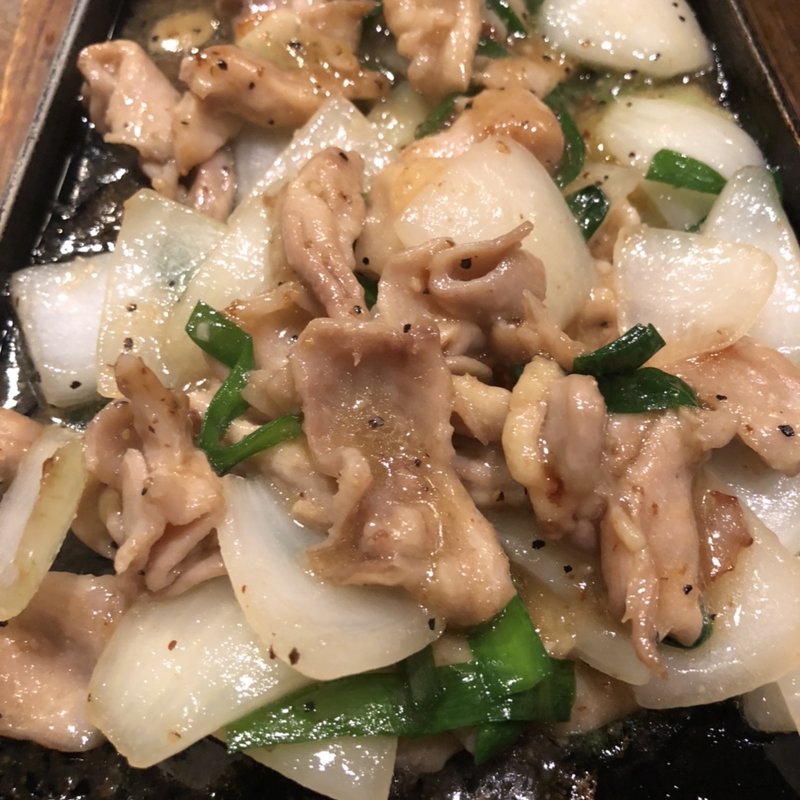 鶏もつ鉄板焼き(鳥一 外苑前店 （とりいち）)