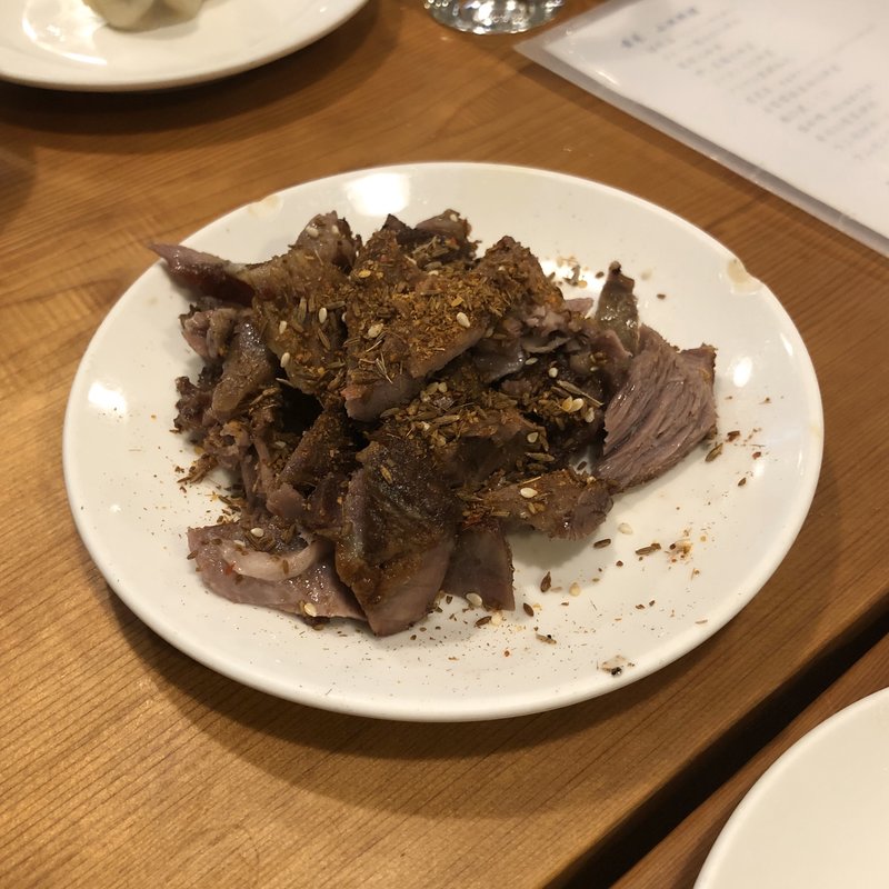 鴨ガラの唐揚げ黒胡椒風味(羊香味坊)