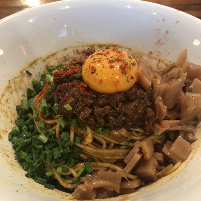 台湾風カレーまぜそば(モンタナ （Montana）)