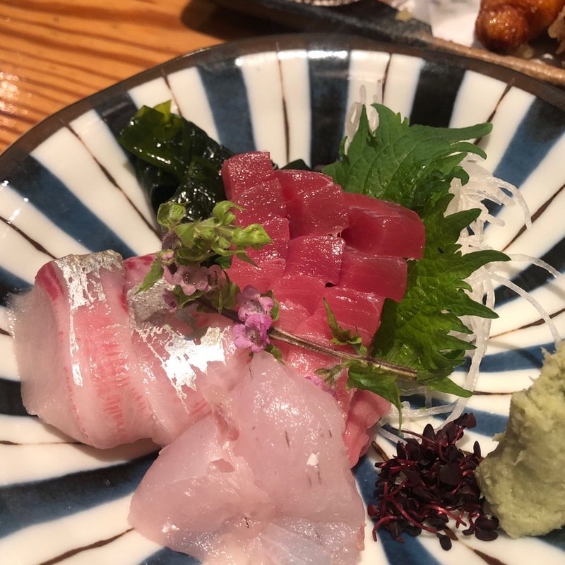 お刺身小盛り(割鮮　うを亀本店)