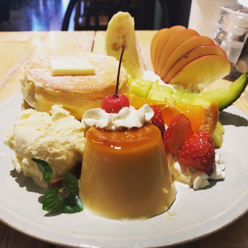 プリンアラモードパンケーキ(フリッパーズ)