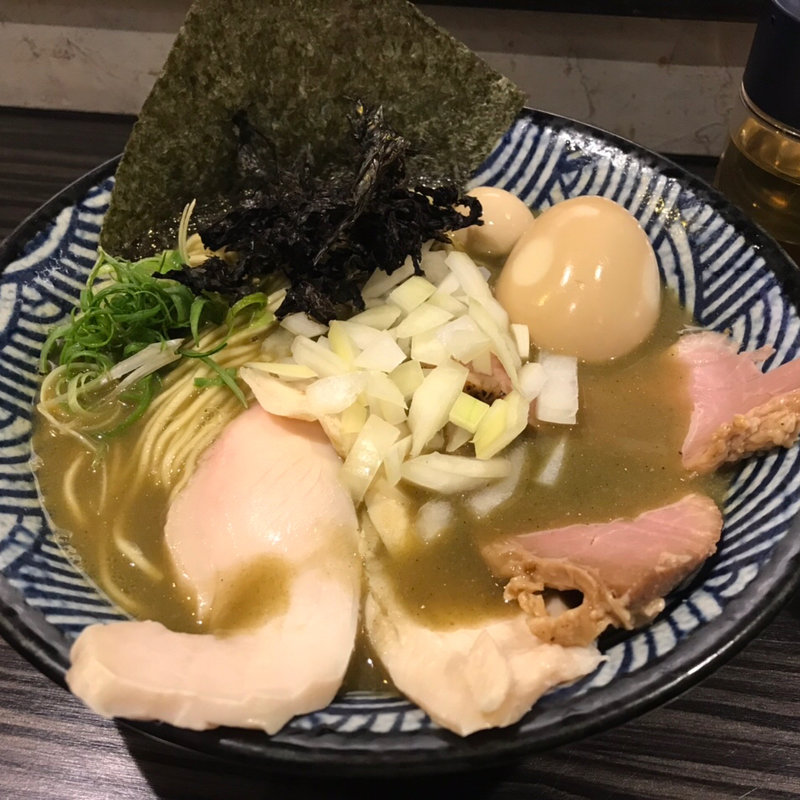 重濃煮干そば(志奈そば 田なか )