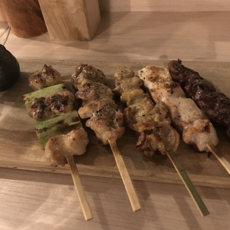 串焼き盛り合わせ(串焼き居酒屋ジビエバンデット)