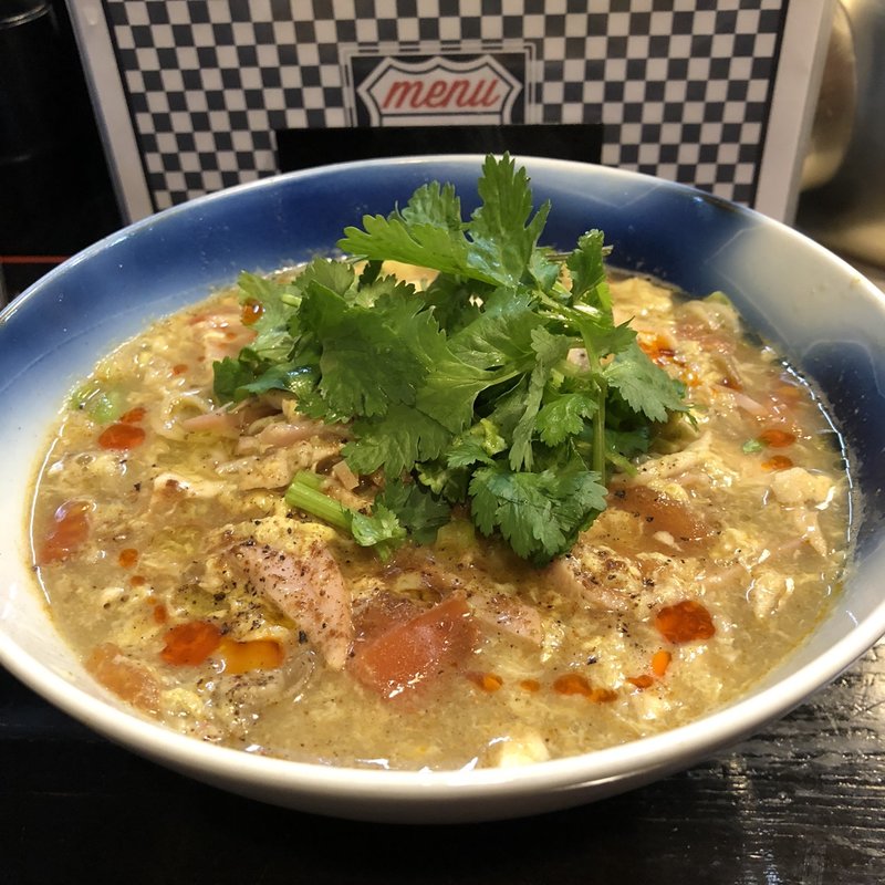 牡蠣出汁と比内地鶏スープのサンラータン麺(ロックンビリーS1 （スーパーワン）)