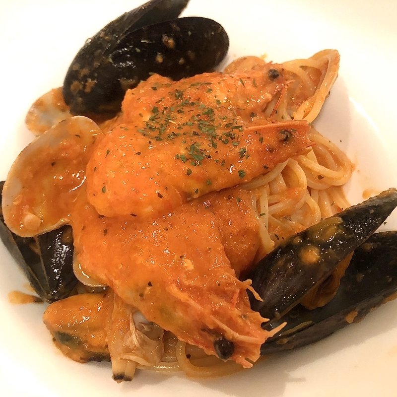 魚介のトマトクリームパスタ(チーズ酵房 Parme)