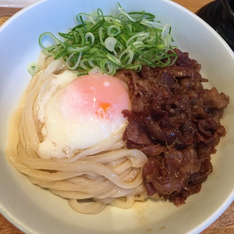 甲斐スペシャル（特上肉温玉ぶっかけうどん）(釜喜利うどん)