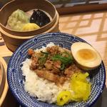 魯肉飯(台湾飲茶 DAISANGEN大三元)