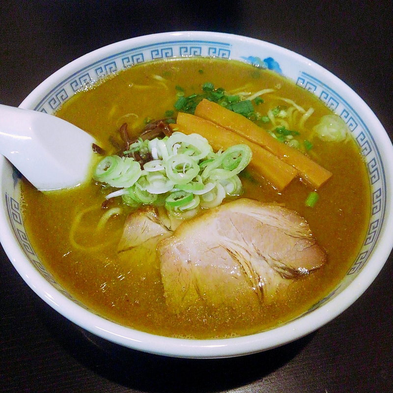 煮干し豚骨(ややこし屋)